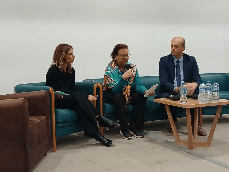 Aucune description alternative pour cette image